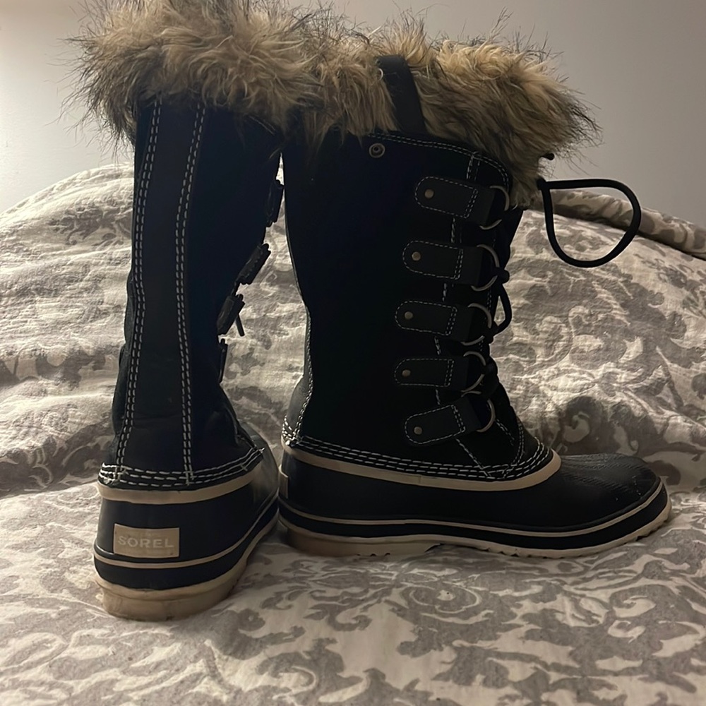 SOREL Joan Of Artic Newer Boot. 8.5